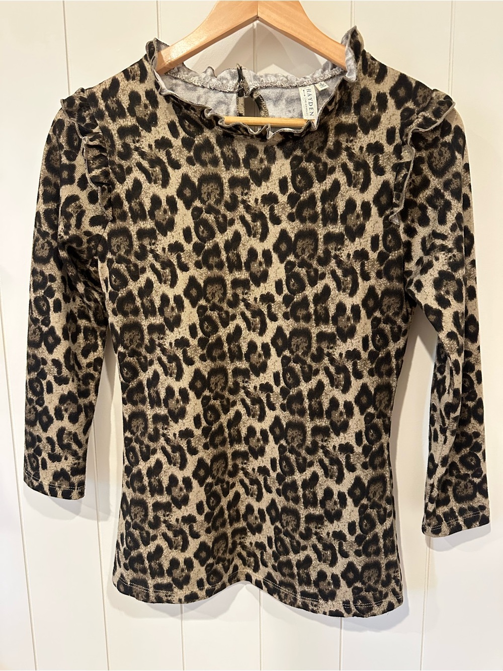 Hayden Los Angeles Women’s Leopard Print Long Sleeve Blouse Ruffle Collar Small